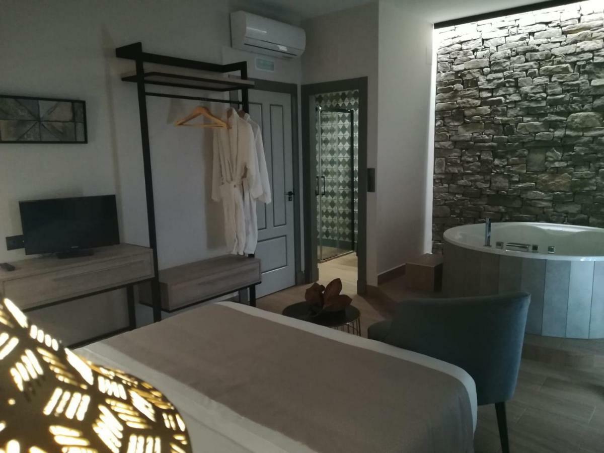 Aljibe Hotel Algar (Cadiz)